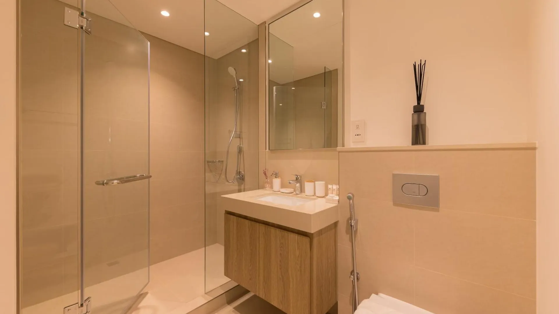 3Br And Maids Burj Khalifa And Fountain View For 8 Guests Apartment Dubai United Arab Emirates