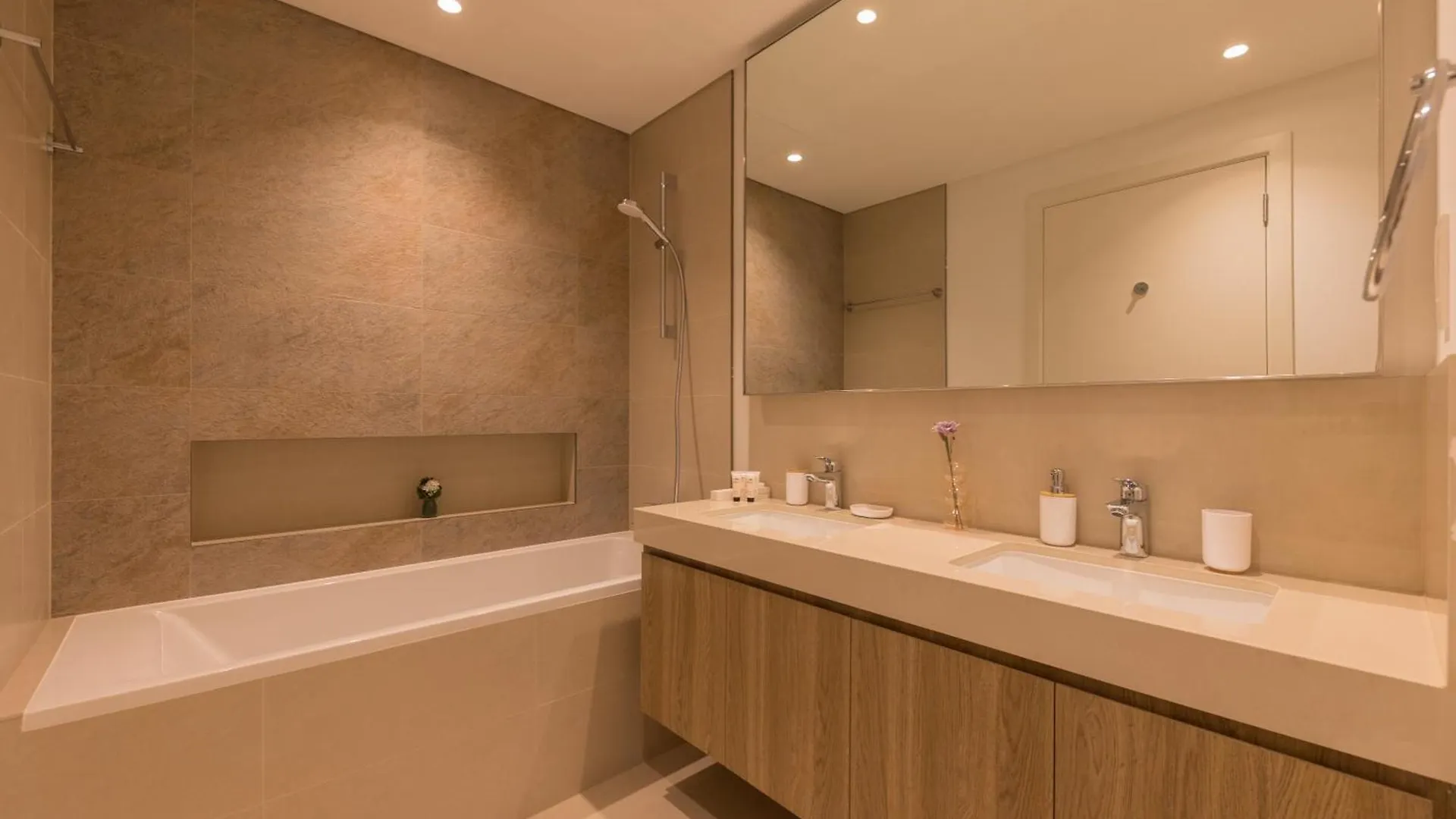 3Br And Maids Burj Khalifa And Fountain View For 8 Guests Apartment Dubai